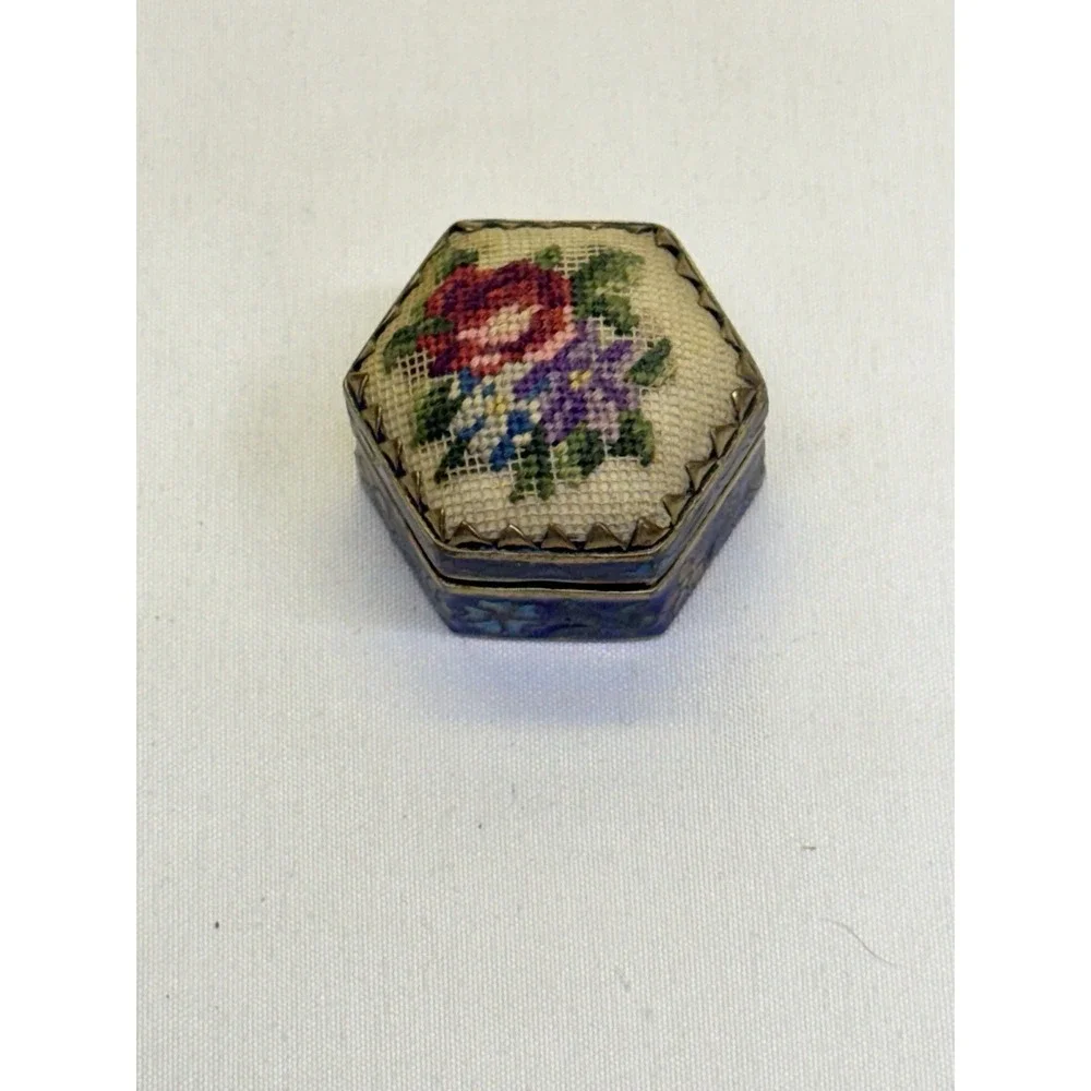 VTG Trinket Pill Gift Box Needlepoint Petti Point Cloisonne Hexagon Brass Box